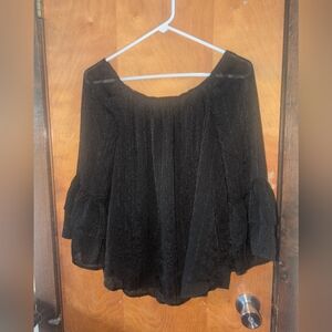 A. Byer Woman's Large Top